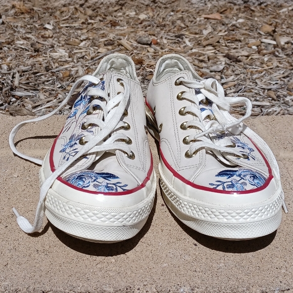 Converse Shoes - NEW Converse All Star Chuck Taylor Embroidered Floral Sneakers 6 1/2  8.5  39.5